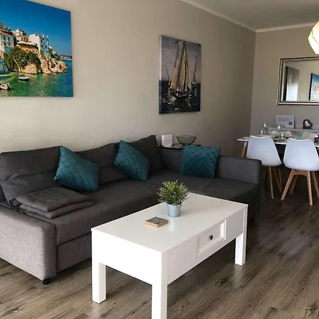 Apartman Kings Palace - Modern And Stylish 1 Bedroom *