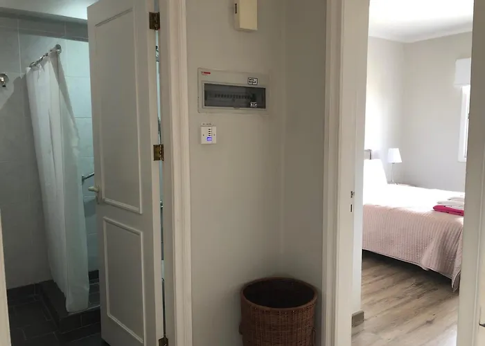 Kings Palace - Modern And Stylish 1 Bedroom *