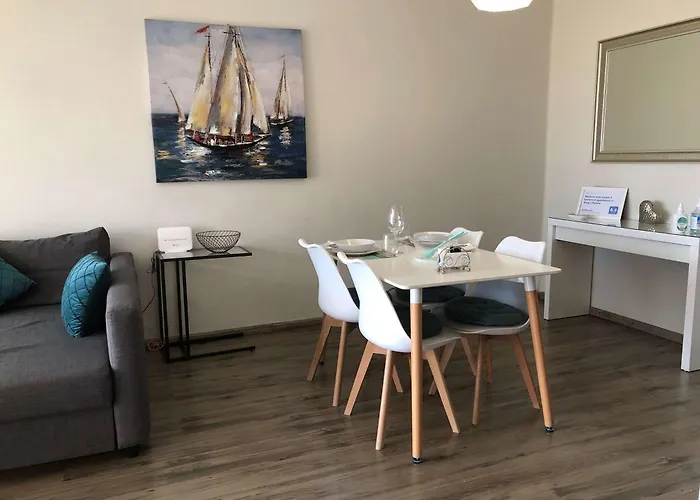 Kings Palace - Modern And Stylish 1 Bedroom Apartmán Paphos